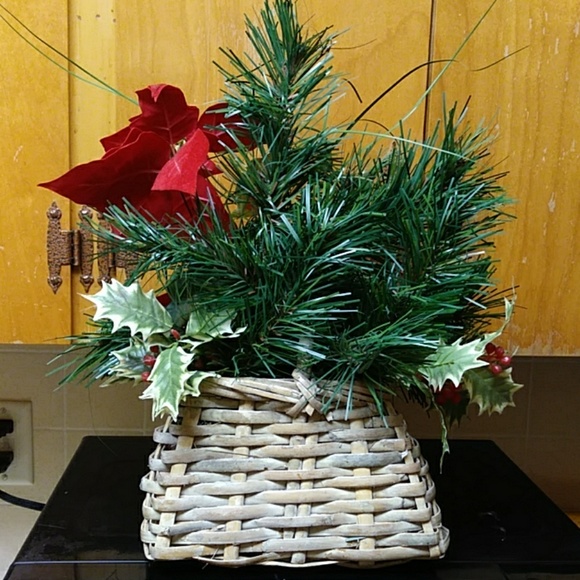 Holiday Poinsettia Centerpiece basket arrangement decor mantel table - Picture 3 of 7
